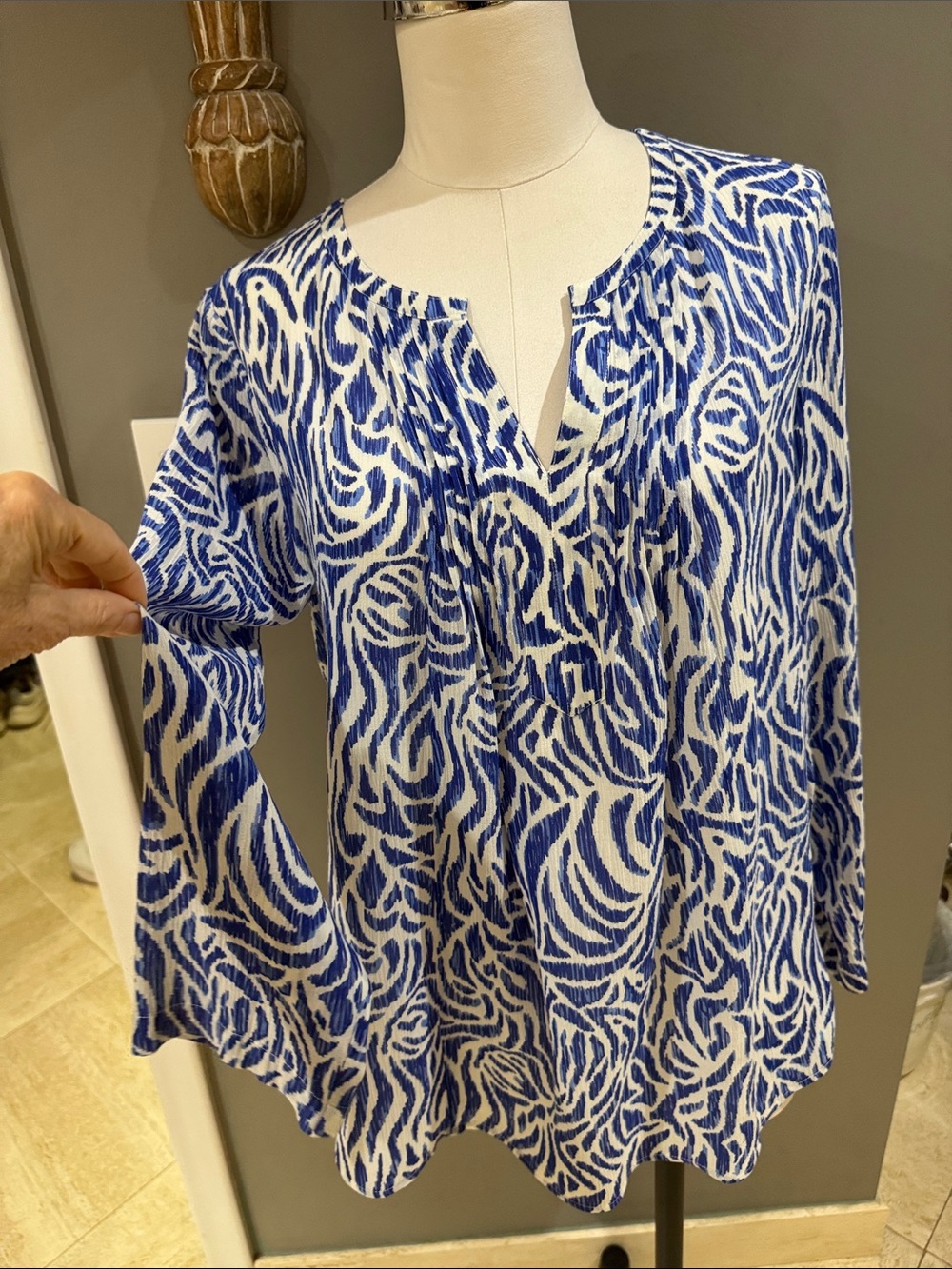 Vineyard Vines Blue and White Printed Long-Sleeve Blouse
